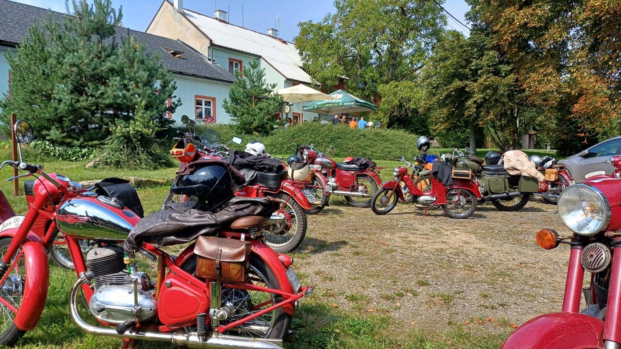 Glamping Challet Slunecno Cesky Raj Dobšín Bagian luar foto